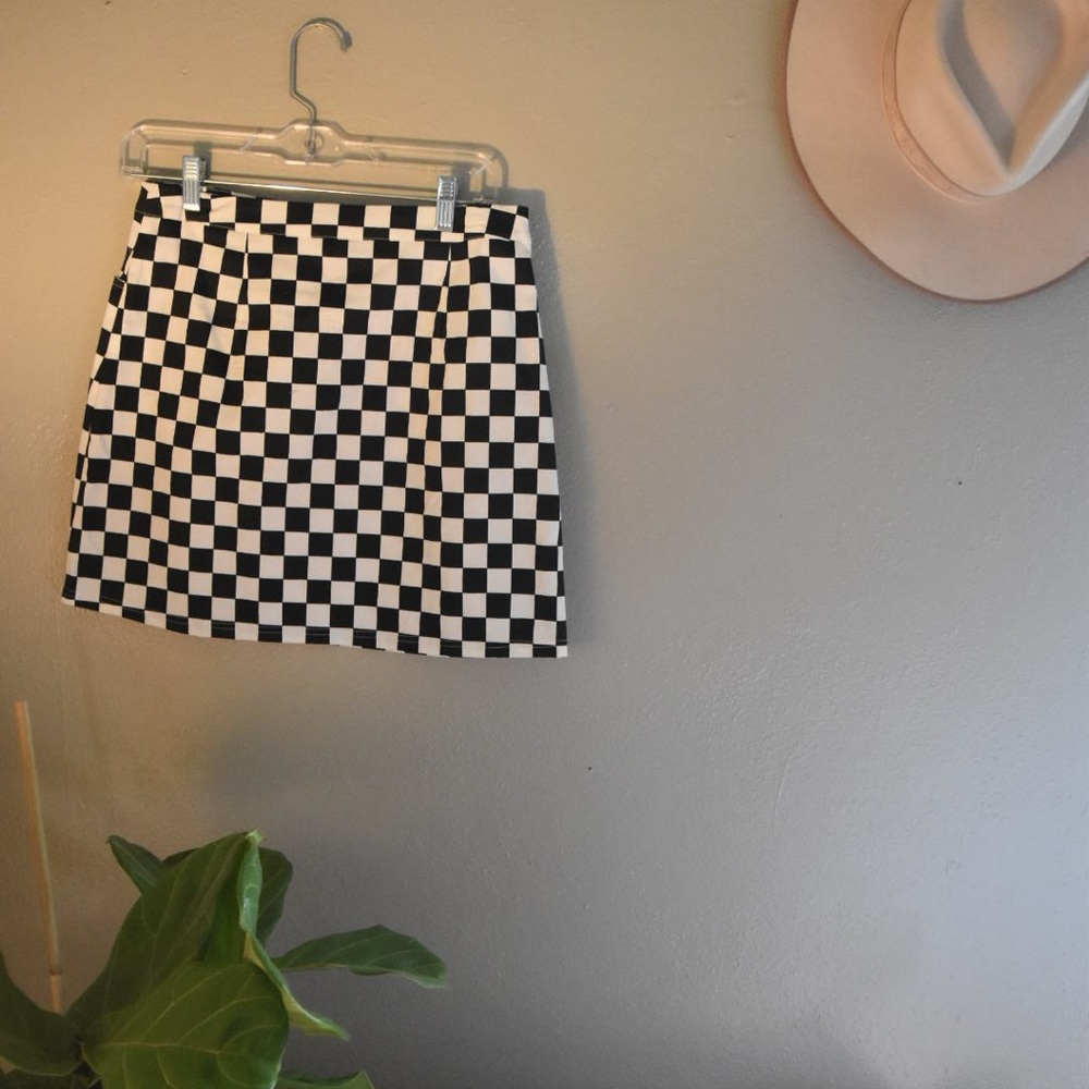 Checkered mini skirt
